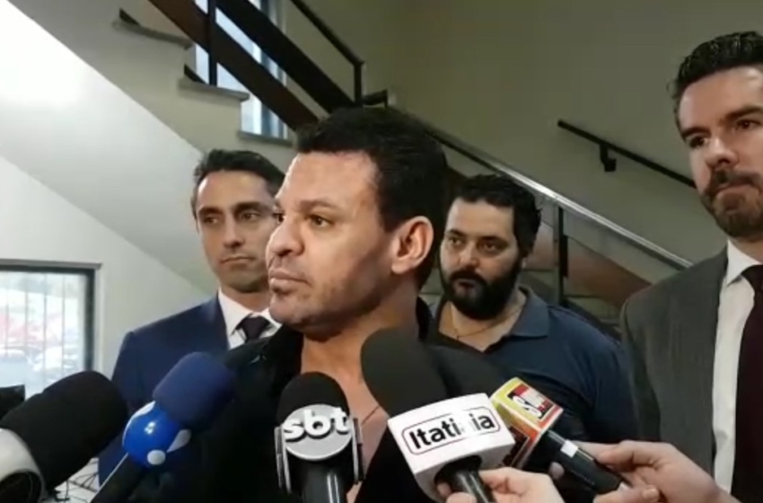  Advogado pede afastamento de delegado de inquérito em que Eduardo Costa é investigado